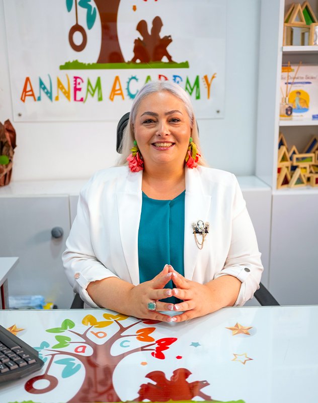 Emel Kenanlı